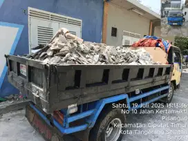 Jasa buang puing dan buang sampah