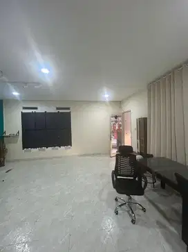 Sewa untuk kantor 2 lantai mainroad margacinta