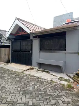 DIJUAL RUMAH GADING SERPONG MEDANG LESTARI LUAS 119 m2