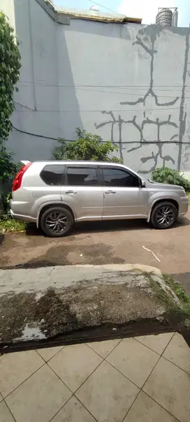 Nissan X-Trail 2010 Bensin
