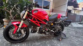 Ducati Monster 795 Full papper