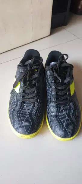 Diadora Harder Jr Futsal Black Green size 40