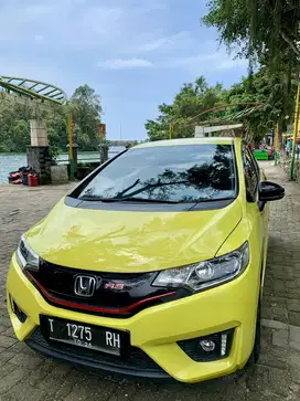 Honda Jazz RS AT spesial edition