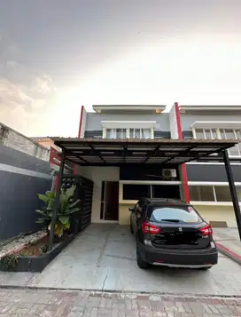 Disewakan Rumah 2 Lantai Glass House Jatiasih
