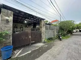 dijual rumah second lantai 1 denpasar barat