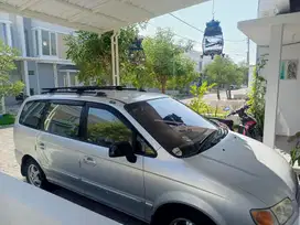 Hyundai Trajet 2002 Bensin