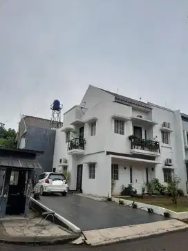 Di Jual Rumah Raffles Hills Cibubur