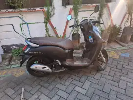 Ayo Dolor Scoopy'nya