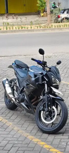 Dijual motor kawasaki z250 thn 2013