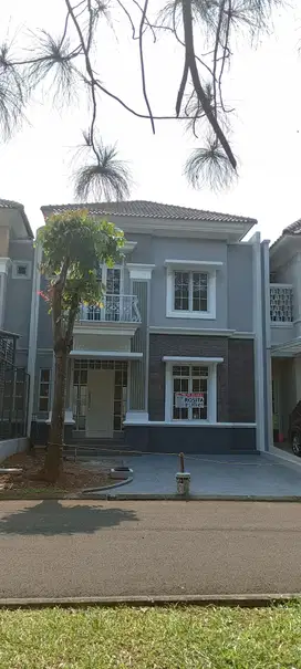 FOR SALE MENAGGIO PARAMOUNT LAND