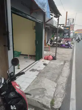 Disewakan Ruko Cocok Untuk Usaha