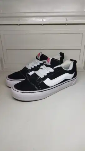 SEPATU VANS SIZE 41