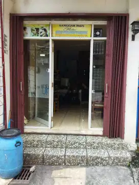 Di sewakan untuk warkop dan lain2. Masa sewa 2 tahun