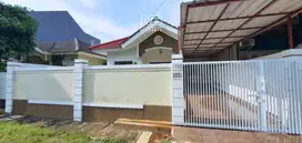 DISEWAKAN RUMAH RAPIH SIAP HUNI DI NUSA LOKA BSD