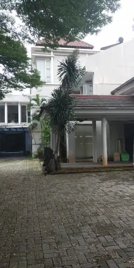 Rumah Menteng Prambanan Proklamasi Lt. 2130 m2 /lb 500m , 106 M