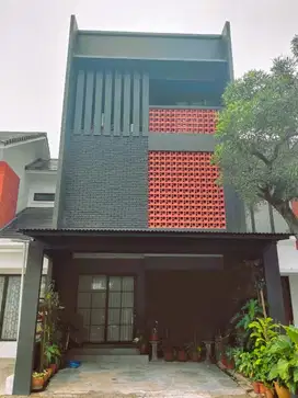 Rumah minimalis Graha Raya 3 menit transmart bebas banjir