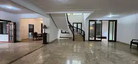 Rumah Cinere Mas ada Swimming Pool