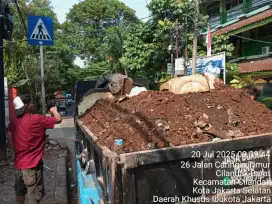 Jasa angkut puing dan buang tanah