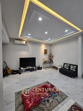 Dijual Rumah Cantik Siap Huni Di Greenlake City Cluster Amerika Latin