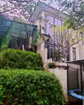 Rumah dijual turun harga di Lancewood Nava Park BSD City