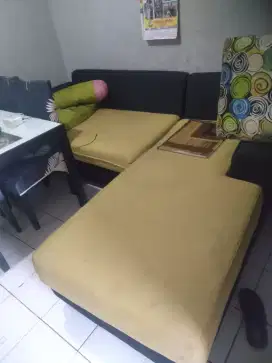 JUAL CEPAT SOFFA 90% MULUS