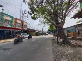 Tanah Komersial Bonus bangunan di Jalan Bahagia Depok