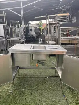 Sink 1 lubang plus ice bin ukuran 110x60x85
Lubang sink 30x40x25