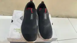 Sepatu Skechers Go Walk Pria