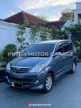 Toyota Avanza Matic Tipe S 2010