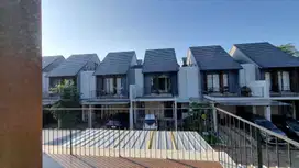 Disewakan Rumah 2 Lt di Wisteria Metland, Cakung, Jakarta Timur.