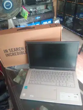 Asus Vivobook A416K Ram 4GB ssd 256GB ful HD keybor nyala