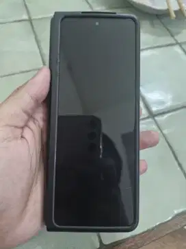 Samsung Z Fold 3 5G 12/256GB fullset mulus pemakaian