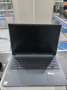 ASUS VIVOBOOK M1403QA  AMD Ryzen 7 5800HS - RAM 16 GB SSD 512GB