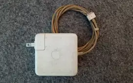 Adaptor Daya 60W MagSafe 1 Original 2nd Charger MacBook Air Pro White