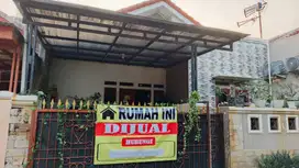 Rumah tipe 45 dalam perumahan di tengah kota bekasi