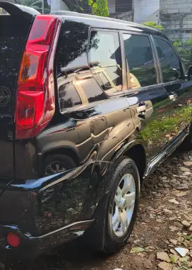 Nissan X-Trail 2010 Bensin