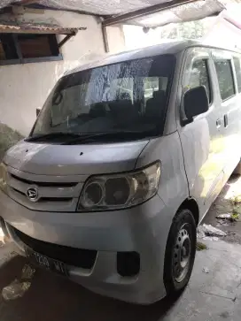 Luxio 2010 warna silver
