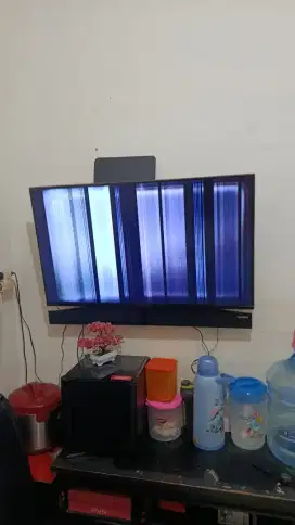 Polytron 4K UHD smart google TV 43soundbar
