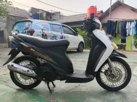 Suzuki spin  2010 stater tokcer halus terawat