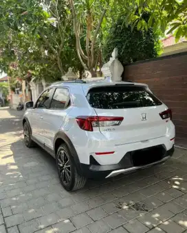 Mobil bekas rasa baru