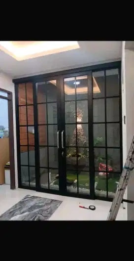 Pintu geser alumunium