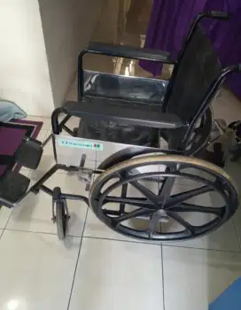 Kursi Roda Merk Transmed Bekas