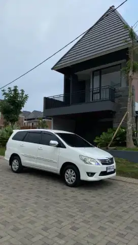 GRAND INNOVA 2012 ISTIMEWA