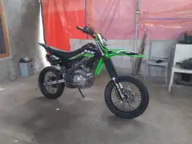 Motor klx 2011 lengkap
