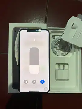 Dijual Iphone Xsmax 256GB Gold Lengkap terdaftar