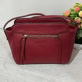 Tas Stradivarius Original - Sling Bag / Tas Selempang (Maroon)
