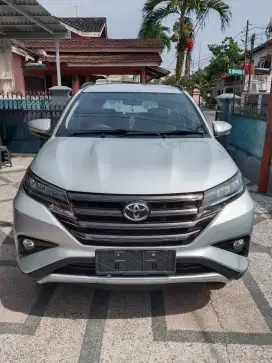 Toyota rush 1.5 MT
