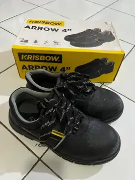 Sepatu safety kriwbow sepatu proyek