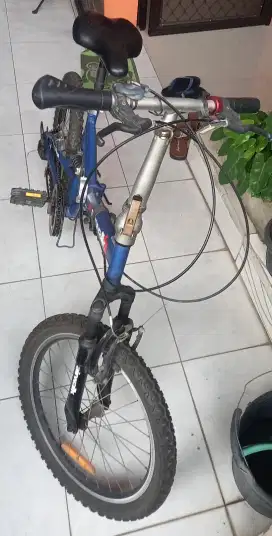 SEPEDA LIPAT 20inc,7 speed