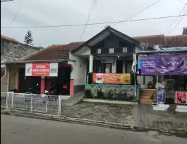 Rumah Pinggir Jalan Pesantren Cimahi